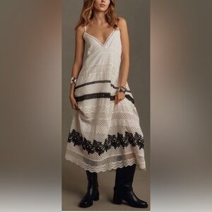 NWT Anthropologie V-Neck‎ Lace Midi Dress in Black and White - XS